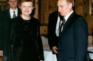 10 февраля в истории Латвии: неслучaйные встречи