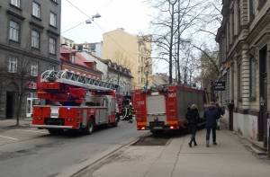 В пожарах пострадали двое спасателей