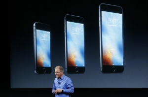Apple представила новый iPhone SE (ФОТО)