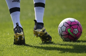 Три человека погибли в массовой драке футбольных болельщиков (ВИДЕО)