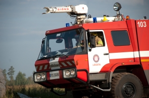 Пожарные ликвидировали 18 пожаров из-за прошлогодней травы