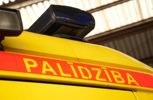 Попытка суицида в Цесисе: женщина не стояла на учете в соцслужбе