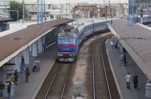 Первый пассажирский поезд начал курсировать между ЛНР и ДНР