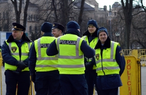 Теракты в Брюсселе: увеличено число полицейских в Рижском аэропорту
