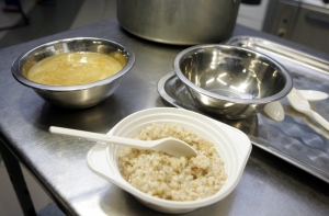 В учебном заведении Цесиса импортные продукты выдавались за местные (АУДИО)