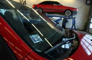 Эксперт: проводить техосмотр реже раза в год в Латвии невозможно