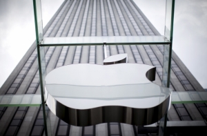 Впервые за 13 лет у Apple упала выручка