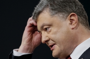 Порошенко попросили ввести визы для подданных Нидерландов