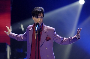 АНОНС: на радио MIX FM вспомнят хиты Принса