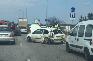 ДТП в Юрмале: на мосту столкнулись четыре машины (ФОТО)