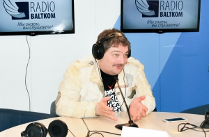 Писатель Дмитрий Быков: я знаю, кто станет следующим Лениным (ВИДЕО)