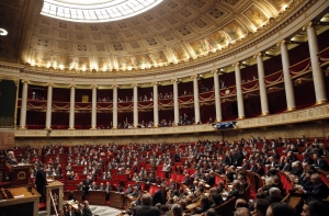 В парламенте Франции приняли резолюцию об отмене санкций против России