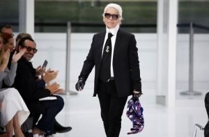 СМИ: 82-летний Карл Лагерфельд решил уйти из Chanel