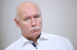 «Языковой скандал» с врачом: русские СМИ призвали не раздувать «псевдопроблемы»