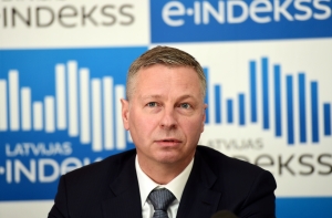 Годовая зарплата главы Lattelecom превысила полмиллиона евро