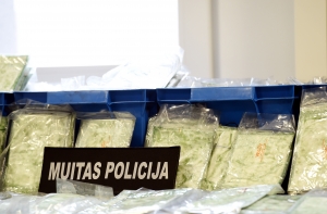 В задержанном в Риге грузе было 60 кг кокаина на сумму почти 6 млн евро (ФОТО)