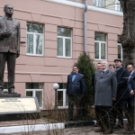 В Москве под «Боже, царя храни!» появился бронзовый Жириновский (ФОТО)