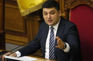 Украинский премьер нашел в стране 2 млрд долларов