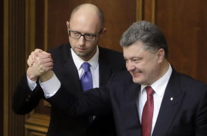В уходе Яценюка с поста премьера обвинили Порошенко