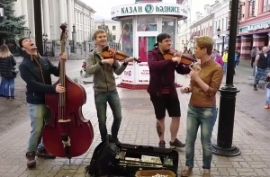 Девушка из Казани перепела песню про Путина (ВИДЕО)