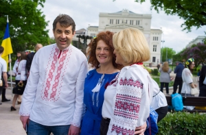 В Риге торжественно отметили День вышиванки