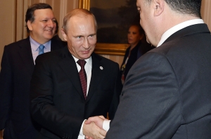 Путин пообщается с Порошенко ночью