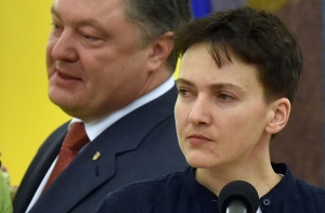 Латвийский Twitter радуется возвращению Савченко на Украину