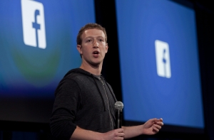 Сенатор США потребовал от главы Facebook объяснений о цензуре