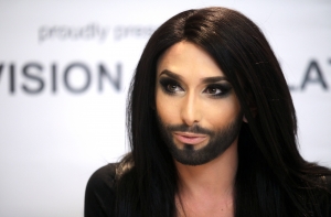 Латвии посоветовали отправить на «Евровидение» темнокожую бородатую женщину