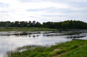 Вода в некоторых реках прогрелась до +17 градусов