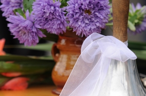 Ушаков поздравил выпускников с последним школьным звонком