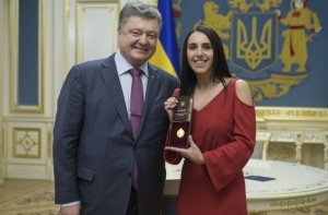Порошенко просят лишить Джамалу звания народной артистки Украины