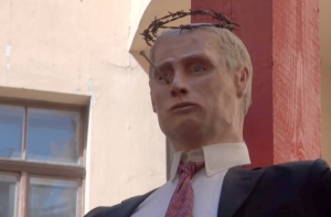 15 мая в истории Латвии: распятый «Путин»