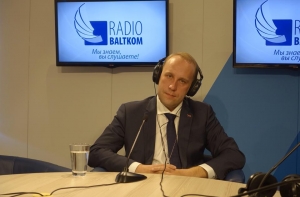 АНОНС: на радио Baltkom - глава Госканцелярии Мартиньш Криевиньш