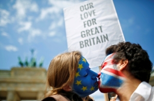 СМИ: политики ЕС готовят план действий на случай Brexit
