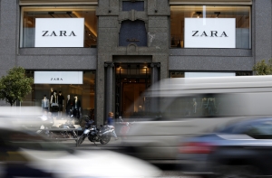Мужские рубашки Zara и Mango признали опасными для здоровья