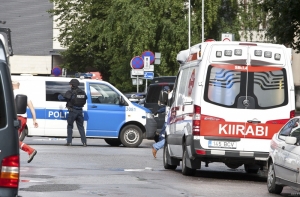 Гражданин Латвии с ножом набросился на пассажира автобуса Таллин-Вильнюс