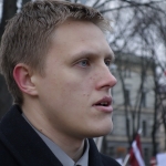 Депутат от нацблока предложил разместить беженцев в палатках