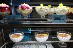 В Риге задержали мужчину за «хобби» обедать бесплатно