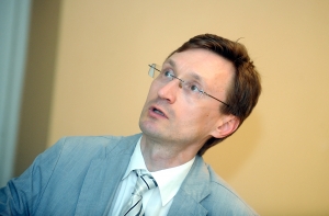 Социолог: латвийцы и три года назад сравнивали ситуацию в стране с «На дне»