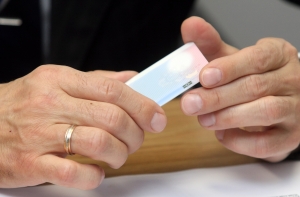 Юрист о ВНЖ: россиян не напугать проверками Полиции безопасности