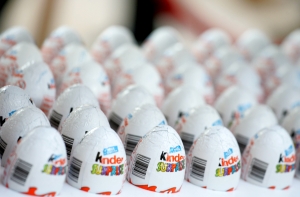 ПВС: Латвию пока не информировали об «опасной» продукции Kinder
