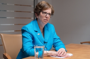 Посол США: каждый житель Латвии имеет обязательства перед будущим страны