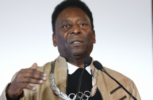 Пеле предложили зажечь олимпийский огонь на открытии Игр в Рио