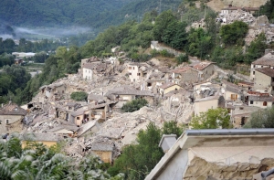 Землетрясение в Италии: количество жертв стремительно растет