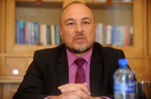 Парадниекс обвинил чиновников в «эпидемии болячек»