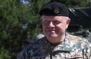 Глава НВС примет участие в военном параде в честь независимости Украины