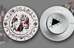 Новые «фарфоровые» монеты раскупили за пару часов