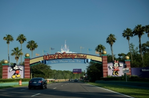 Компания Walt Disney сократит 250 сотрудников