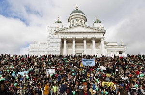 В Финляндии прошли многотысячные протесты против расизма